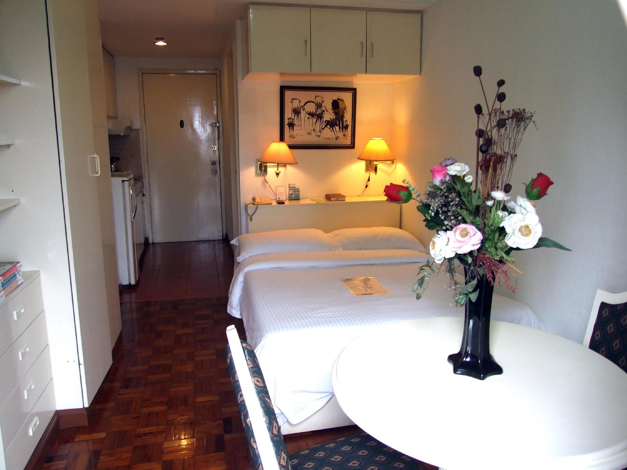 Citadel Inn Makati Makati City Exteriér fotografie