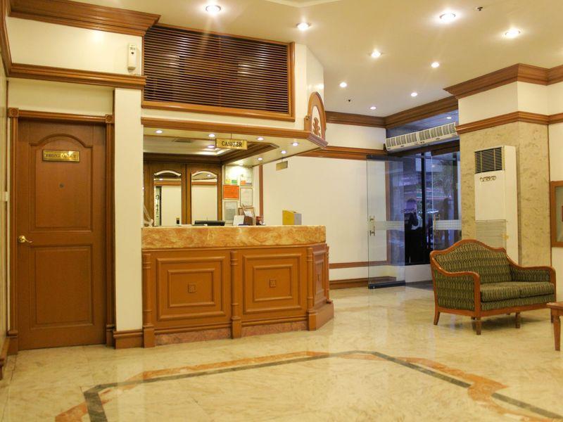 Citadel Inn Makati Makati City Exteriér fotografie
